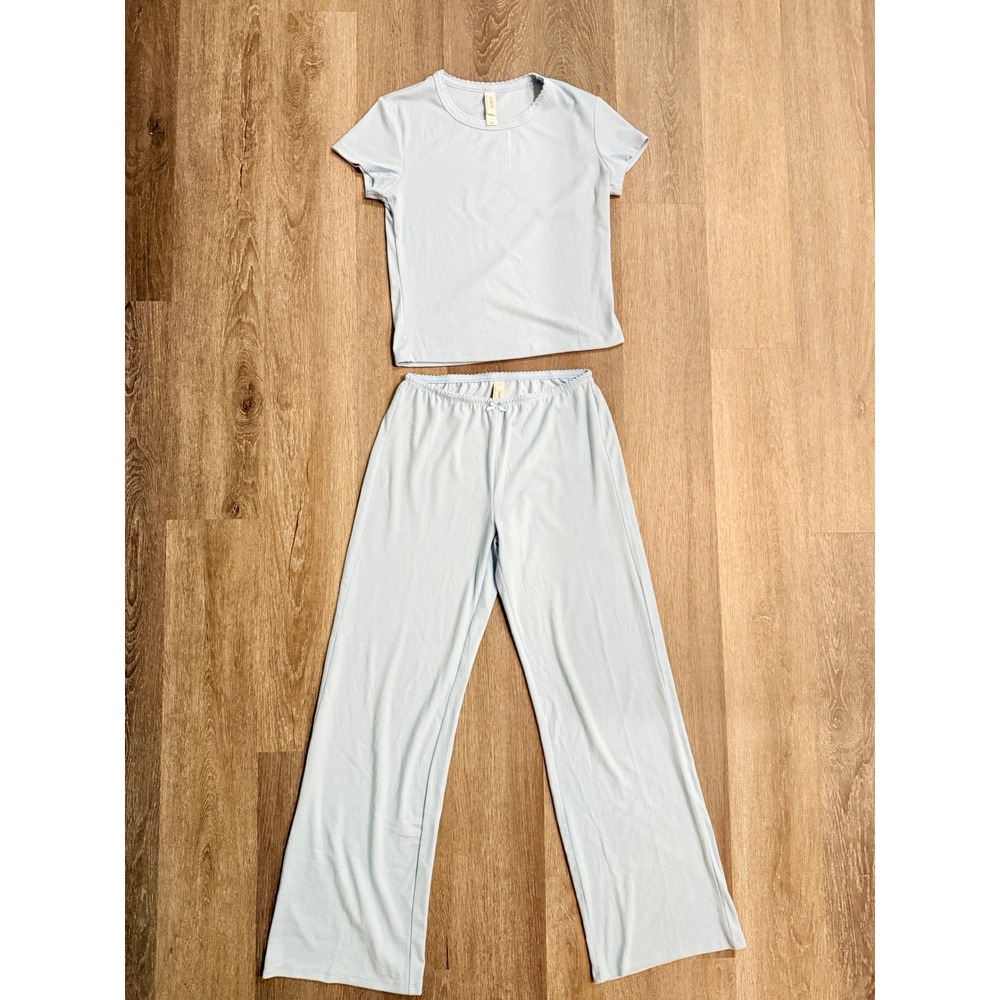 Auden Baby Blue Pointelle Pajama Set Top S /Bottom XS Wide Leg Scallop Trim - Picture 2 of 10